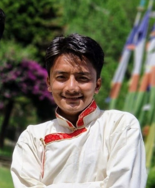 Leo Mingma Cheering Sherpa 